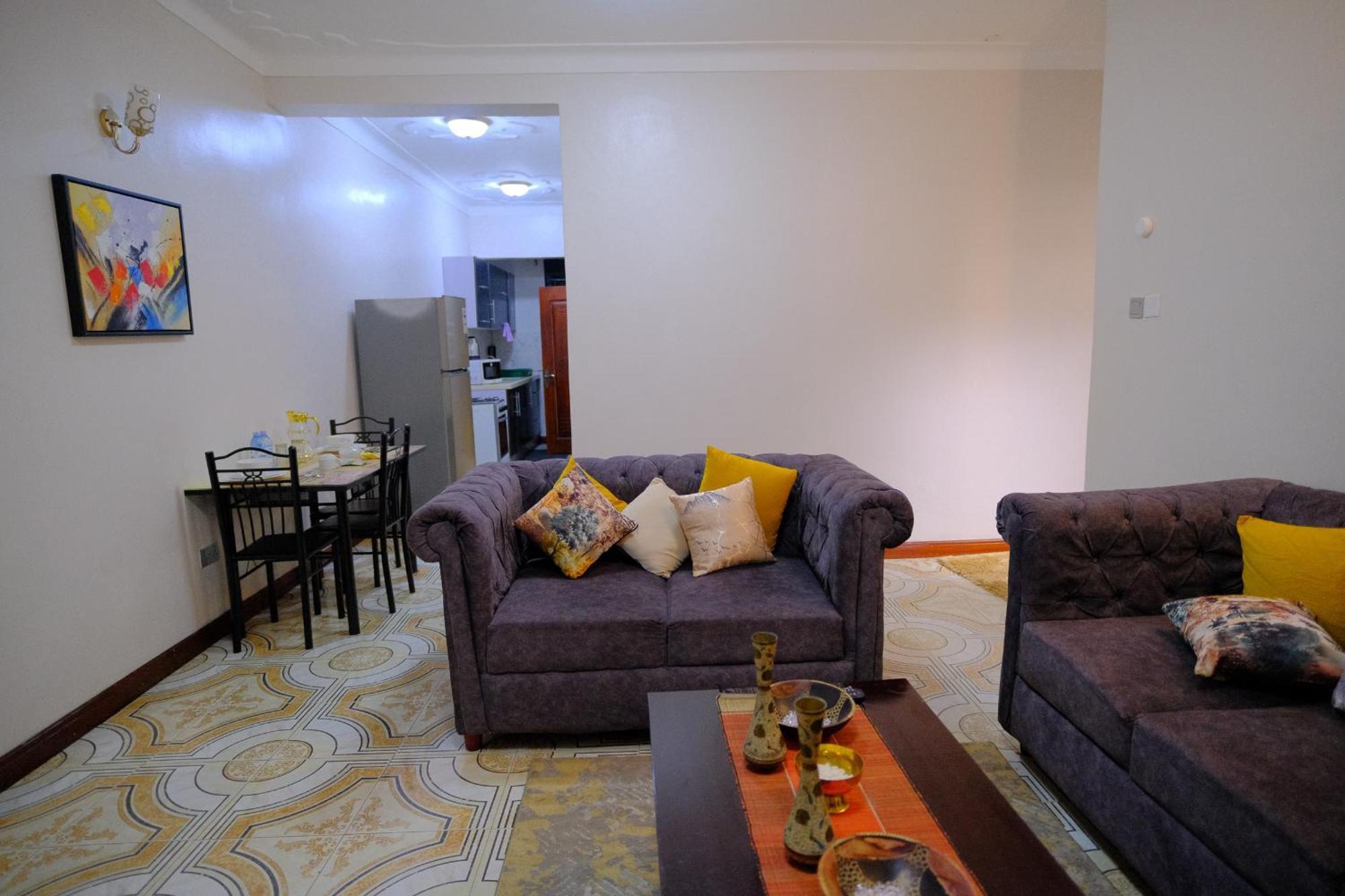 Crystal Apartments Entebbe Uganda Next To Un Base Exterior photo